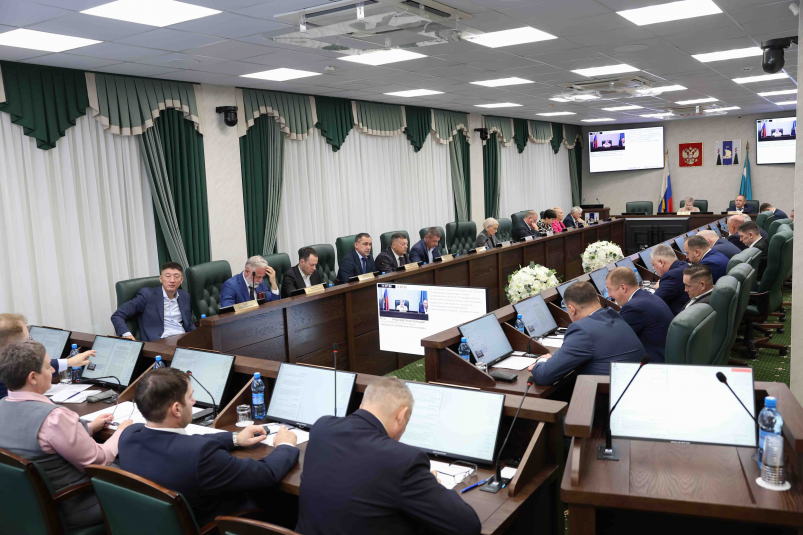 Заседание Сахалинской областной Думы пресс-служба Сахалинской областной Думы