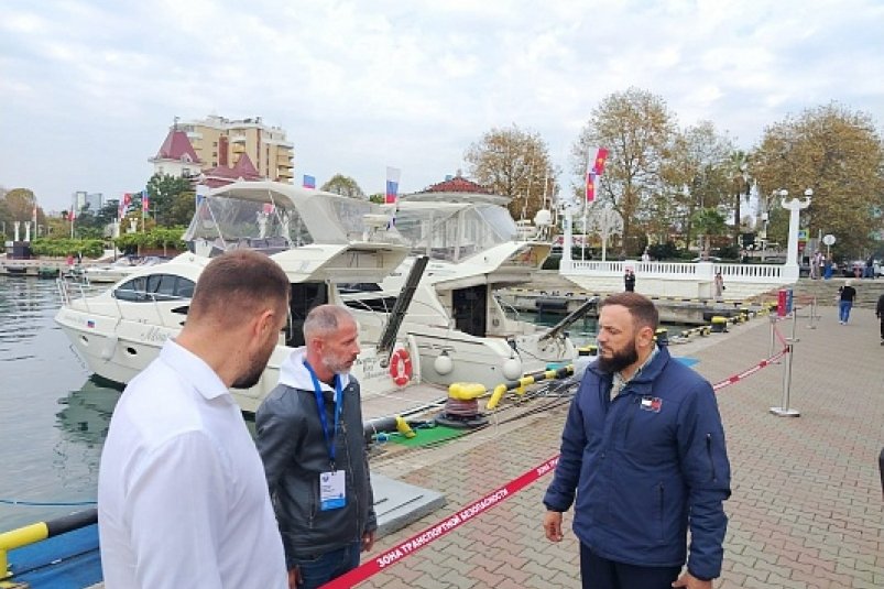 Для жалоб на навязчивых гидов в Сочи открыли горячую линию пресс-служба администрации Сочи