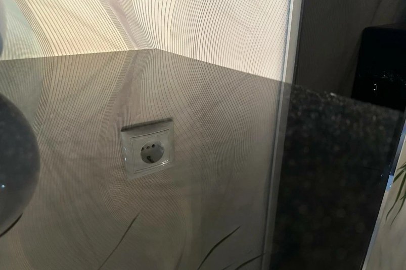 Протерла стол - и пыль больше не оседала: соседка подсказала лайфхак - чистота и свежесть без усилий фото автора