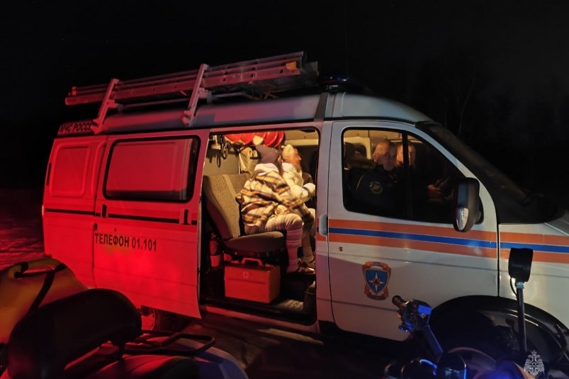 Кадры с места событий ГУ МЧС России по Камчатскому краю