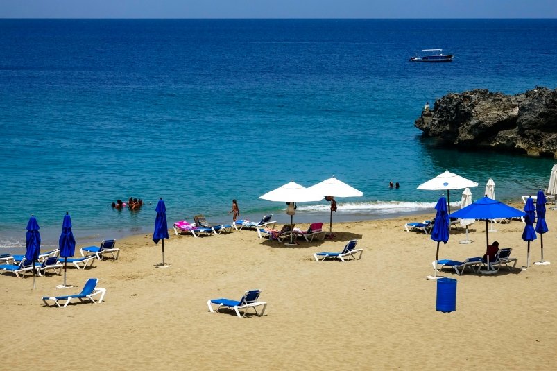 Новый год под пальмой pxhere.com