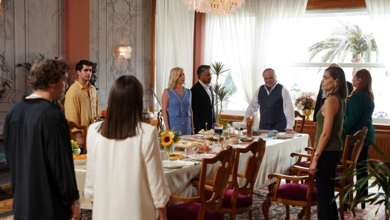 Сериал "Зимородок" (12+) стоп-кадр из сериала "Зимородок" (12+)