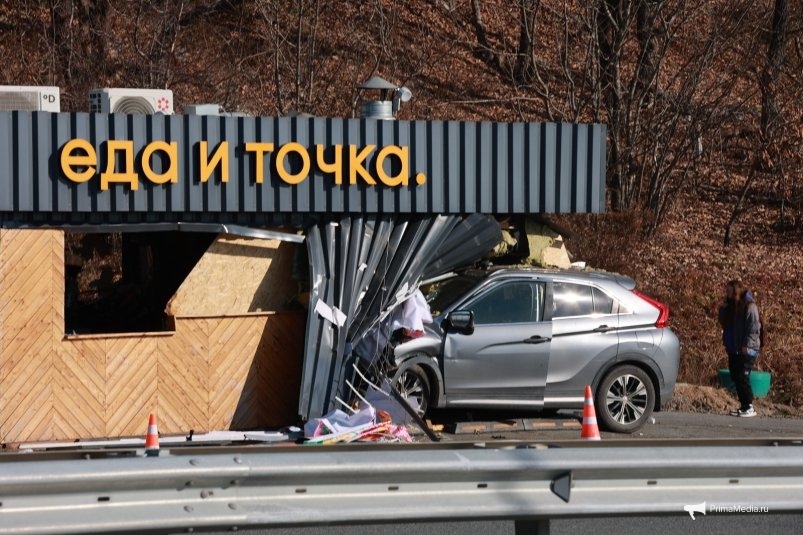 Сотрудница кафе погибла в ДТП на пит-стопе во Владивостоке Дмитрий Осипчук, ИА PrimaMedia