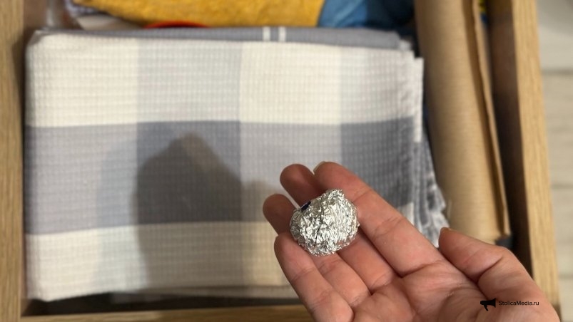 Один шарик фольги - и кухонные полотенца перестают вонять: всегда свежие, как новые ИА StolicaMedia