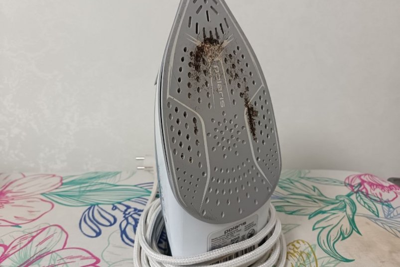 Всегда чищу утюг только так - скользит по одежде как новый: без соды и уксуса за 2 минуты фото автора