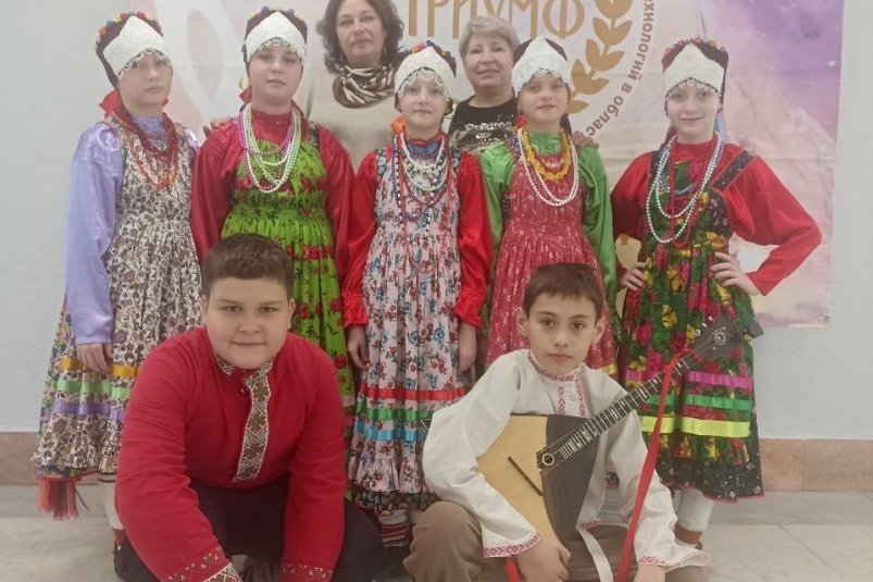 Детский фольклорный ансамбль "Ключики" организаторов