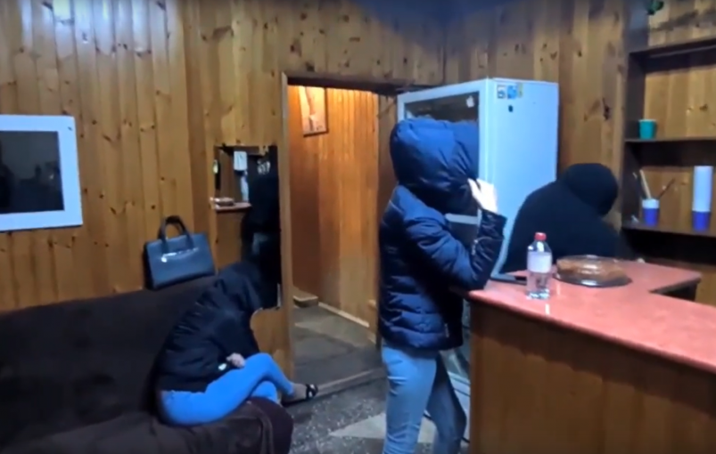 Проститутка со Ставрополья оказывала интимные услуги в саунах Черкесска МВД по КЧР