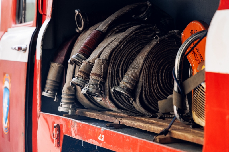 МЧС, пожарные, пожарная часть, пожар, пожарная машина, пожарный рукав, Евгений Кулешов, ИА PrimaMedia