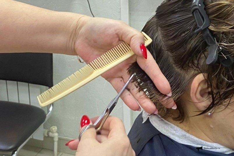 Вот эти 2 стрижки маскируют седину до единого локона зимой - для женщин старше 50 лет ИА StolicaMedia