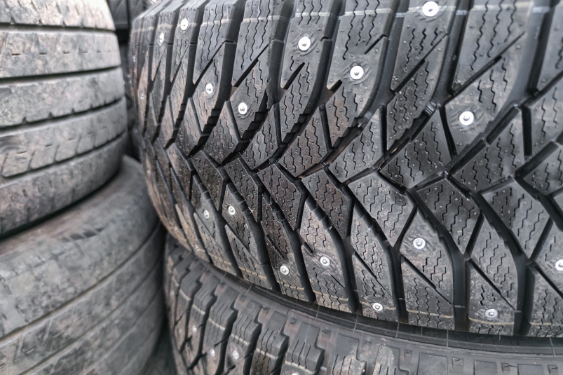 Замена шин на зимние - подготовка автомобиля к холодам