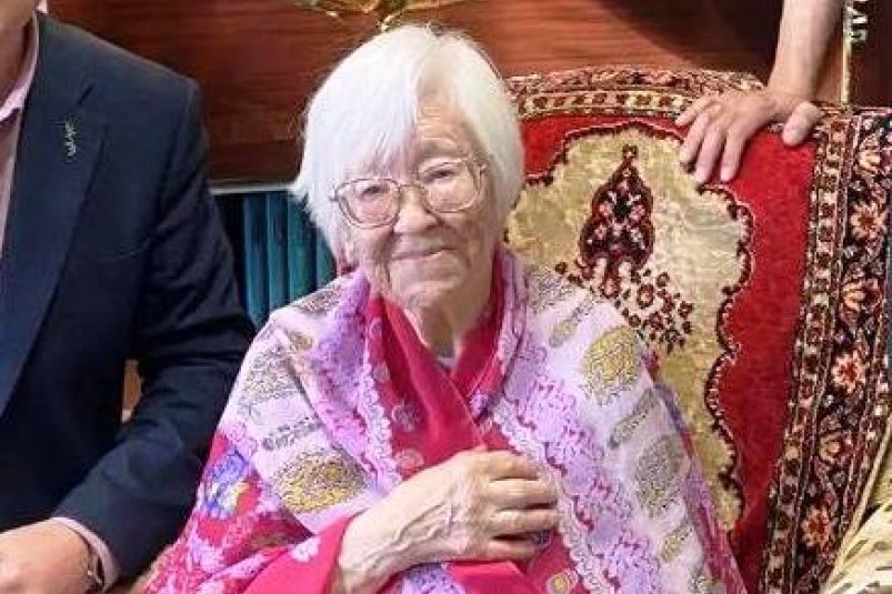 Столетний юбилей встретила учительница в Улан-Удэ администрация г. Улан-Удэ