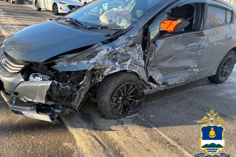 Ребенок пострадал от подушки безопасности при ДТП в Улан-Удэ ГИБДД по Бурятии