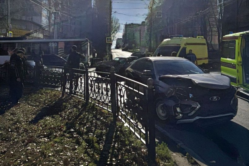 Авария с участием легковых автомобилей Telegram-канал (18+) "Нетипичный Ставрополь"