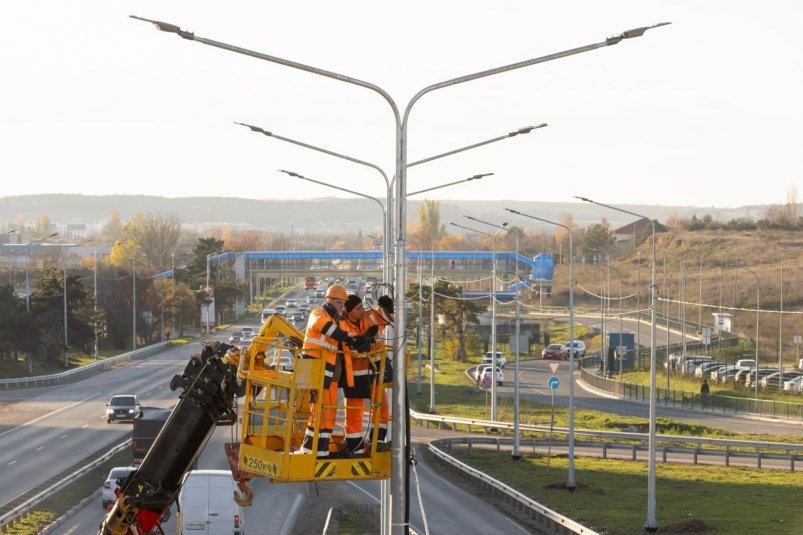В регионе обновляют освещение дорог Соцсети С. Аксенова