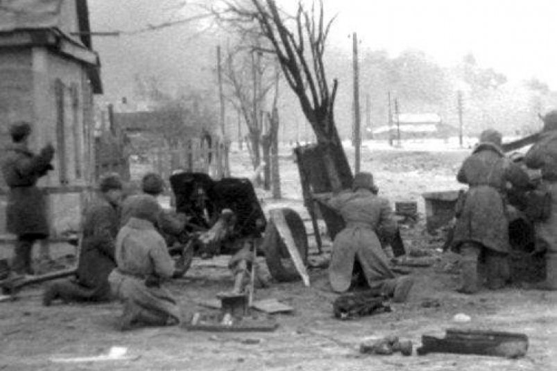 Подступы к Ростову. Бои в Батайске, 1943 год Андрей Сологубов