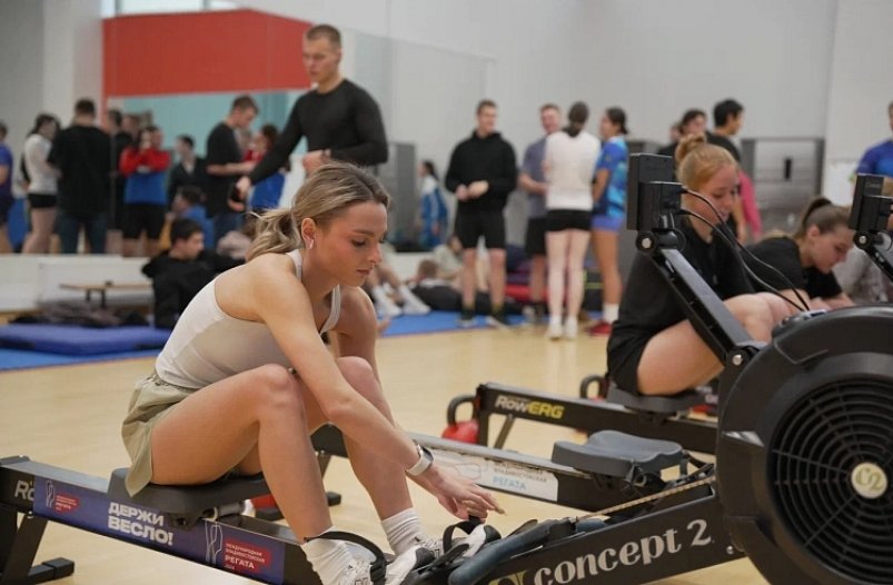 Команда из Приморья отлично выступила на соревнованиях по гребле-индор пресс-службу правительства Приморского края