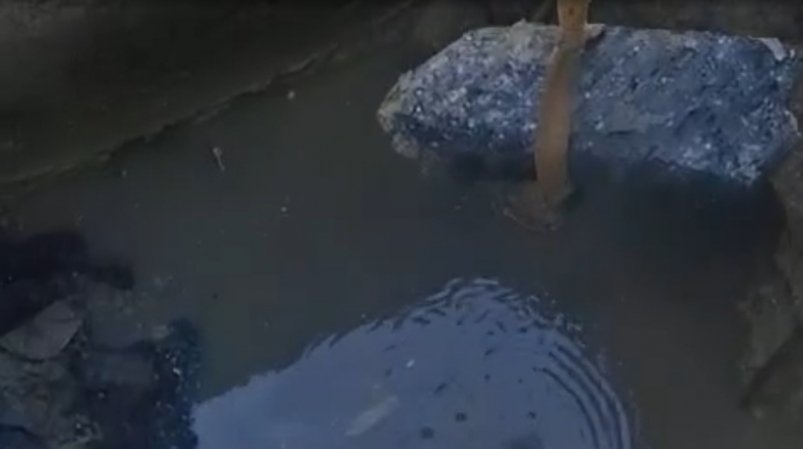 Куски асфальта назвали причиной прорыва трубы канализации в Невинномысске телеграм-канал (18+) Михаила Миненкова