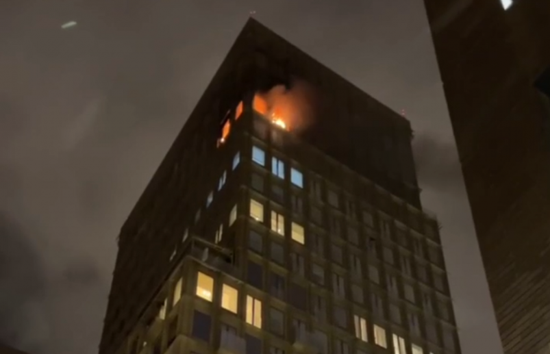 Пожар в центре Москвы Telegram-канал агентства городских новостей "Москва" (18+)