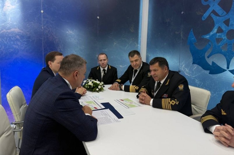 Игорь Кобзев обсудил развитие порта Осетрово в Усть-Куте с главой Росморречфлота Пресс-служба Росморречфлота