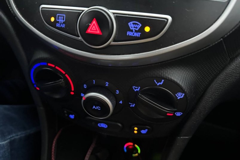 Как в 2 раза быстрее прогреть авто - 3 лайфхака на холодный декабрь ИА StolicaMedia