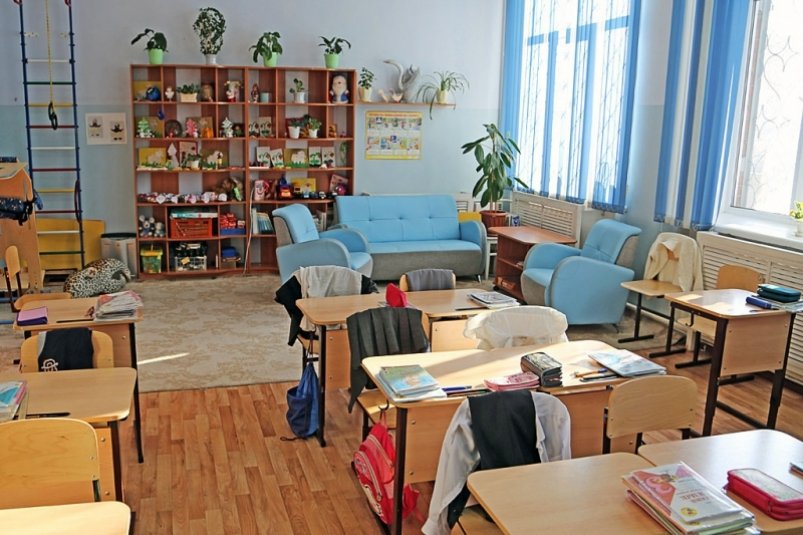 Пробы воздуха взяли в краснодарской школе после госпитализации детей Мария Оленникова