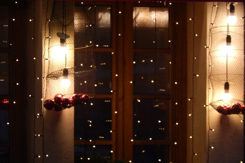 Россиянам объяснили, на что смотреть при выборе новогодней гирлянды unsplash