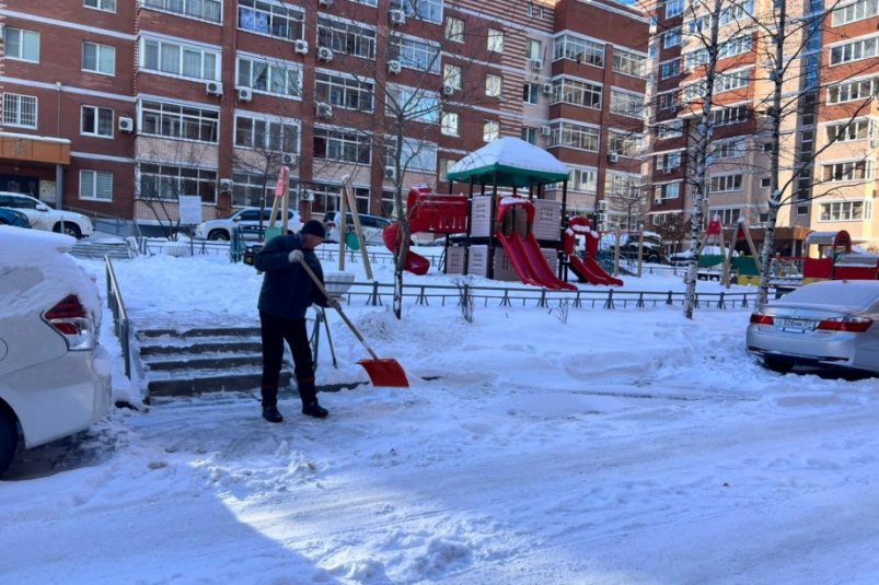 Грубые нарушения выявили проверки управляющих компаний после циклона в Хабаровском крае Главное управление регионального государственного контроля и лицензирования правительства Хабаровского края
