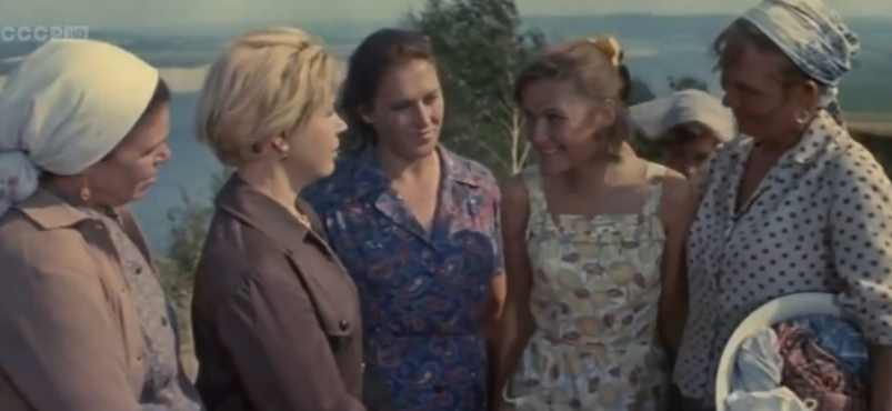 Кадр из фильма "Русское поле" (1971) (16+)