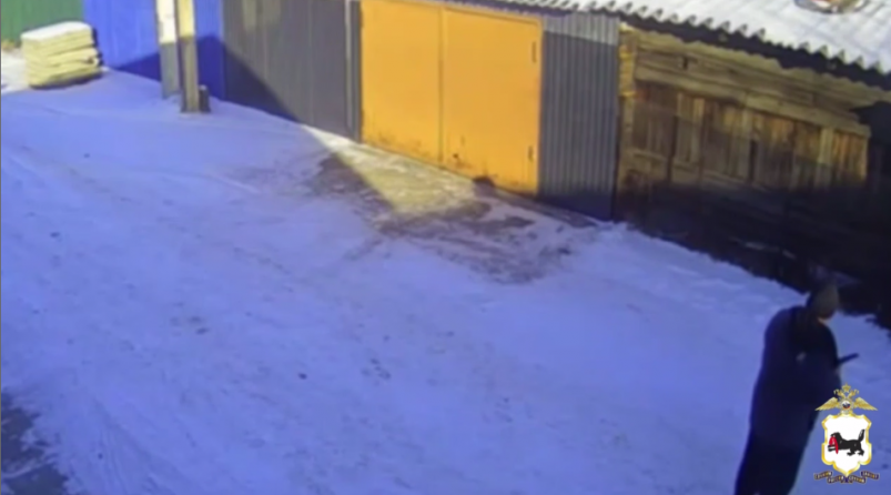 Житель Ангарска выстрелил в забор соседа из-за продолжающегося конфликта Пресс-служба ГУ МВД России по Иркутской области