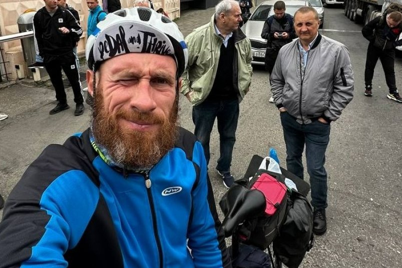 Житель Екатеринбурга проехал на велосипеде до Сочи за 127 дней без денег t.me/sargazmich