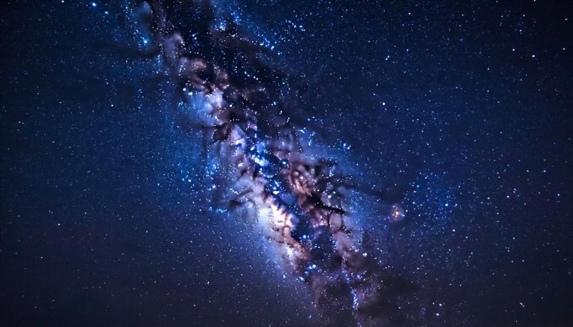 Изображение GigaChat (18+)