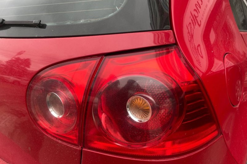 Полирую фары 1 продуктом из аптечки: стекла прозрачнее бриллианта - лучше, чем на СТО ИА SevastopolMedia