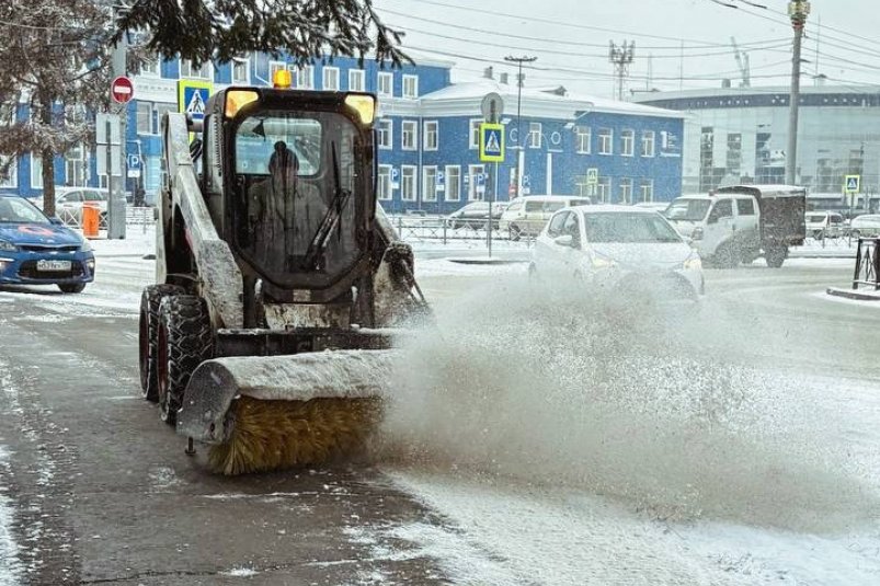 Механизированная уборка ведется на улицах Иркутска пресс-служба администрации Иркутска