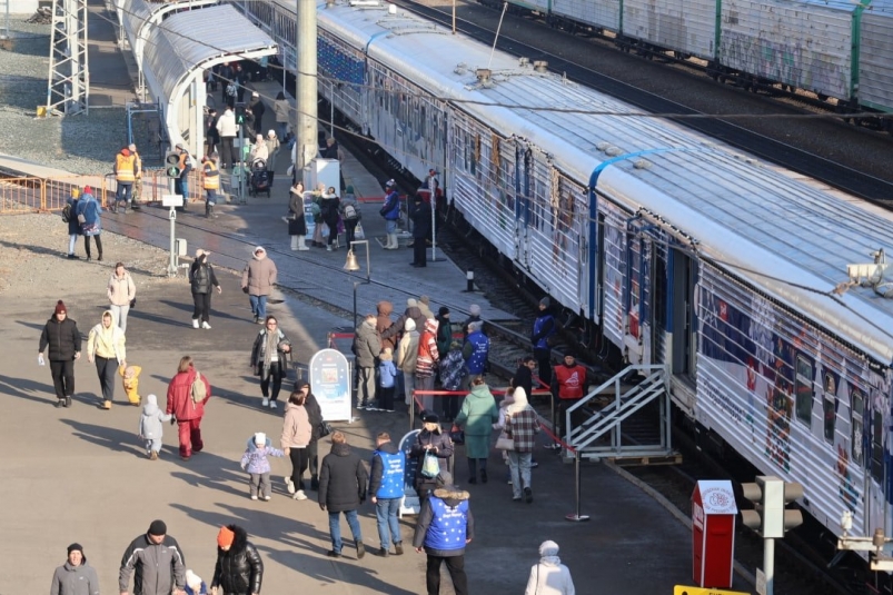 Поезд Деда Мороза (0+) в Уссурийске Александр Шепырев, ИА UssurMedia