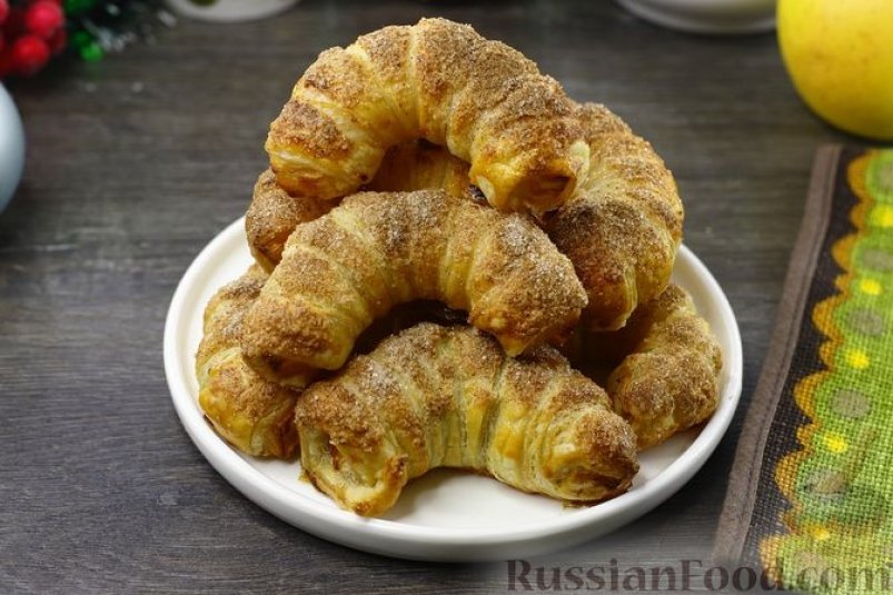 Яблочные подковы на удачу: хрустящий десерт с корицей за 30 минут russianfood.com