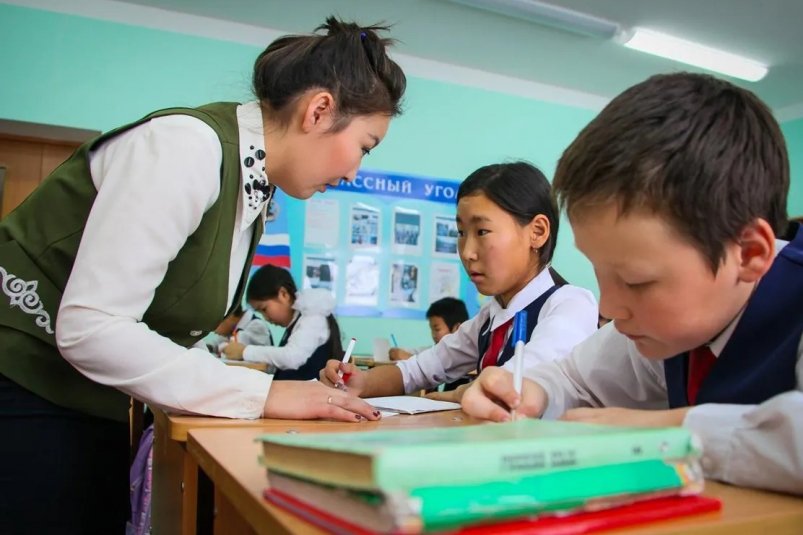 Якутия получит средства на привлечение еще 31 земского учителя пресс-служба главы и правительства РС (Я)