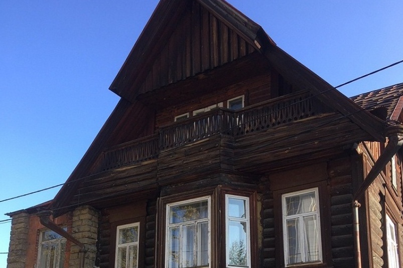 Старинный дом предоставлено Алексеем Петровым