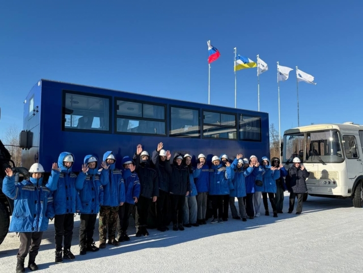Школьники побывали на урановом руднике "Хиагда" АО "Хиагда"