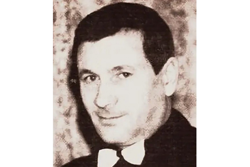 Солист-вокалист Николай Перекопский taganrog-gorod.ru