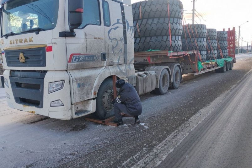 Водителя из Китая оштрафовали в Бурятии на 750 тыс. рублей Ространснадзор