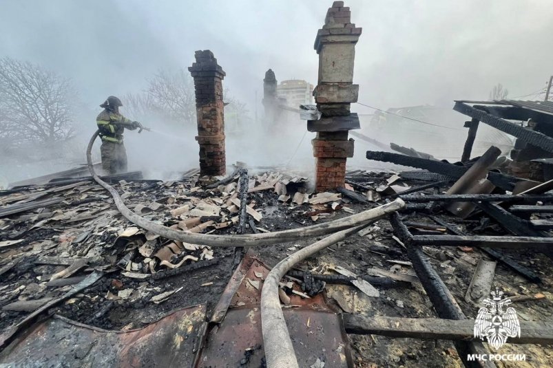 После гибели мужчины при пожаре в Ставрополе СКР и прокуратура начали проверку ГУ МВД по Ставрополью