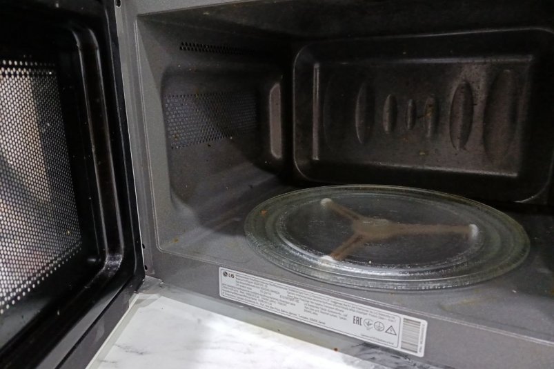 Замызганную микроволновку "лечу" одной таблеткой: жду 5 минут – и прибор чист, как в операционной ИА StavropolMedia