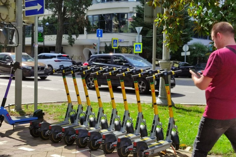 Более 6,7 тысяч самокатчиков наказали на Кубани в этом году Карина Подкина