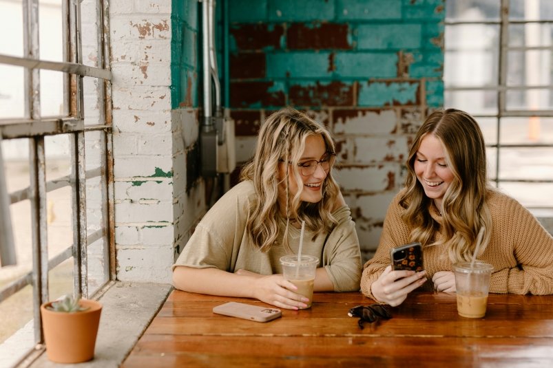 Дружба unsplash.com