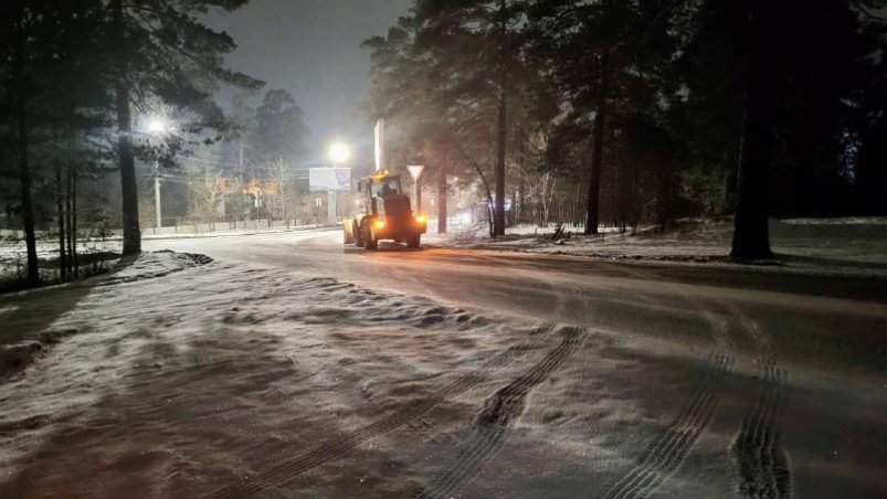 Уборка снега на улицах Читы тг-канал (18+) городской администрации