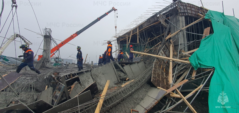 С места событий пресс-служба ГУ МЧС России по Сахалинской области