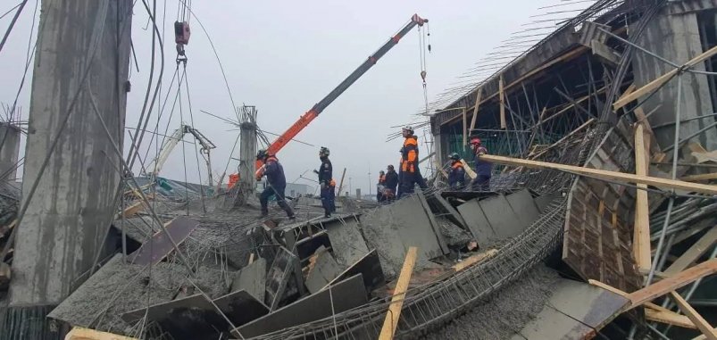 Спасатели ищут людей под завалами Пресс-служба правительства Сахалинской области