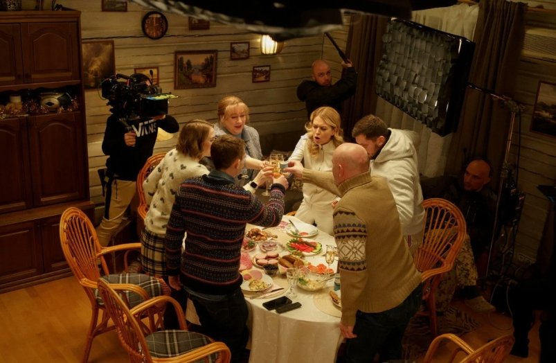 День самоуправления: какими блюдами и сериалами порадовать любимых мам в их праздник ТНТ (16+)