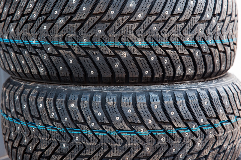Шины автомобильные, резина, покрышка, колесо, шипованная резина, зимняя Илья Аверьянов, ИА PrimaMedia
