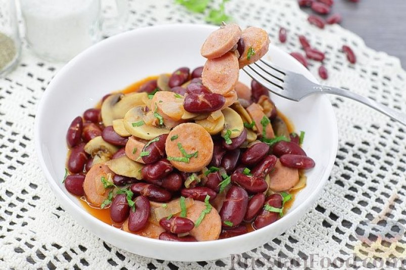 Фасоль с грибами и сосисками russianfood.com